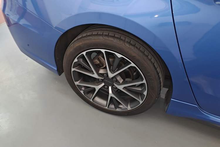 Used Lynk & Co 03 2020 1.5TD DCT JingPro Edition Exterior 5