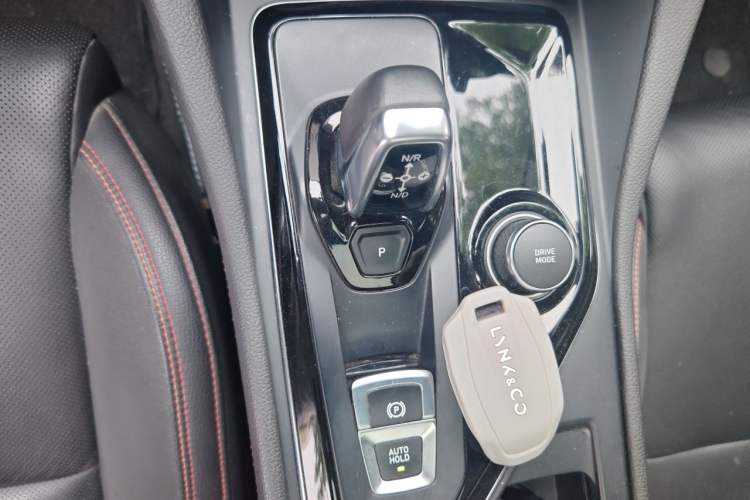 Used Lynk & Co 03 2020 2.0TD Automatic Jing Pro Edition Gear Lever