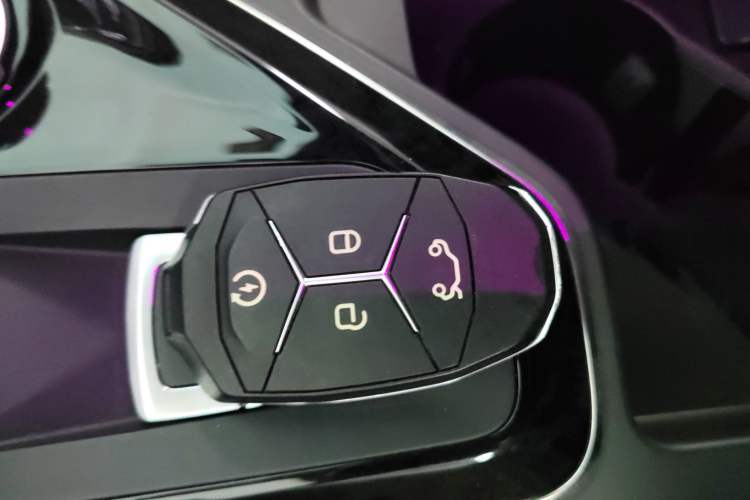Used Lynk & Co 03 2020 2.0TD Automatic Jing Pro Edition Interior 1