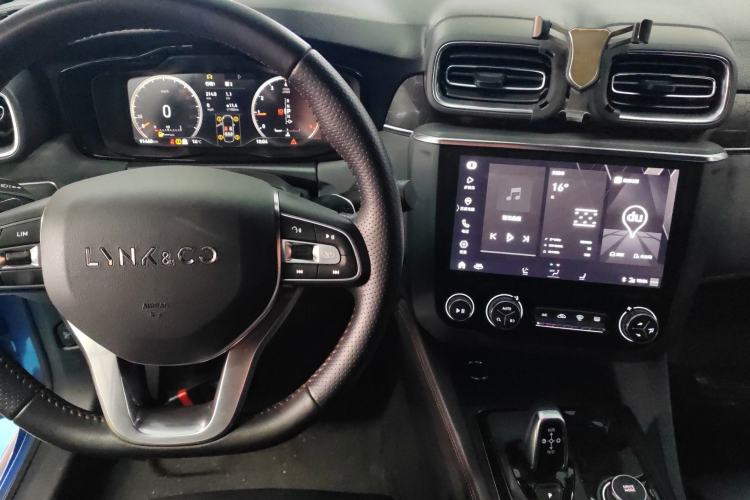 Used Lynk & Co 03 2020 2.0TD Automatic Jing Pro Edition Interior 2