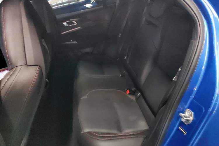 Used Lynk & Co 03 2020 2.0TD Automatic Jing Pro Edition Interior 4