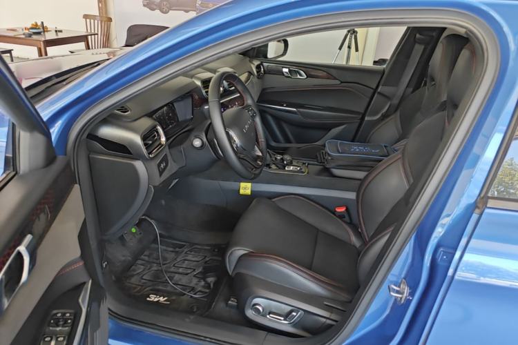 Used Lynk & Co 03 2020 1.5TD DCT JingPro Edition Left Front Seat