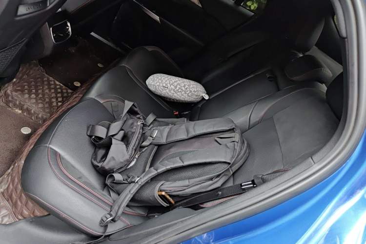 Used Lynk & Co 03 2020 1.5TD DCT JingPro Edition Left Rear Seat