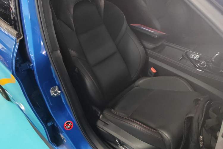 Used Lynk & Co 03 2020 2.0TD Automatic Jing Pro Edition Right Front Seat