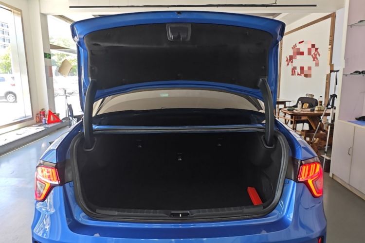 Used Lynk & Co 03 2020 1.5TD DCT JingPro Edition Trunk