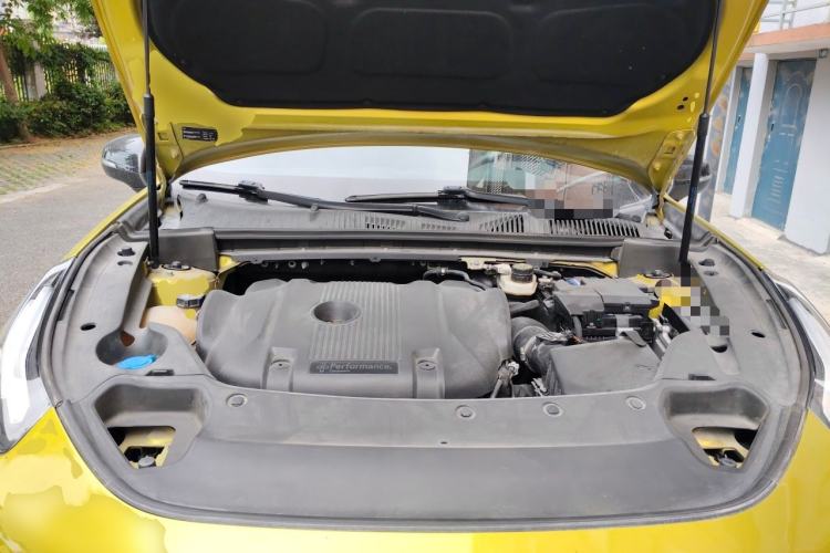 Used Lynk & Co 03 2020 03+ 2.0TD Automatic Wind-Chasing Edition Engine Bay