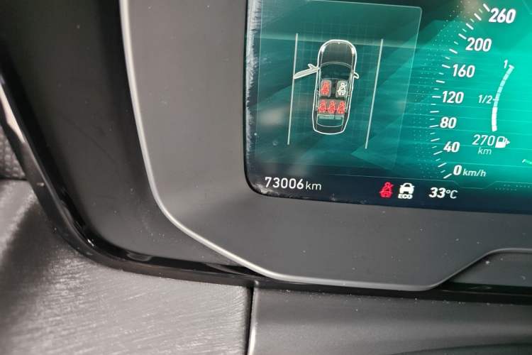Used Lynk & Co 03 2020 1.5TD DCT JingPro Edition Odometer Close Up