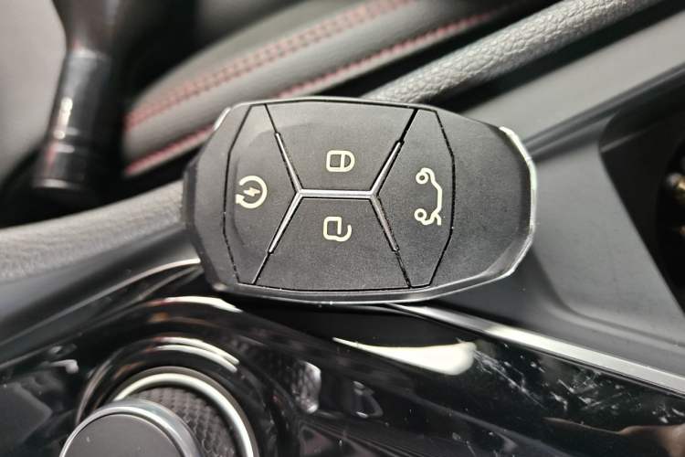 Used Lynk & Co 03 2020 1.5TD DCT JingPro Edition Vehicle Key