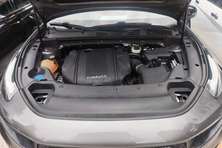 Used Lynk & Co 03 2020 1.5TD DCT JingPro Edition Engine Bay