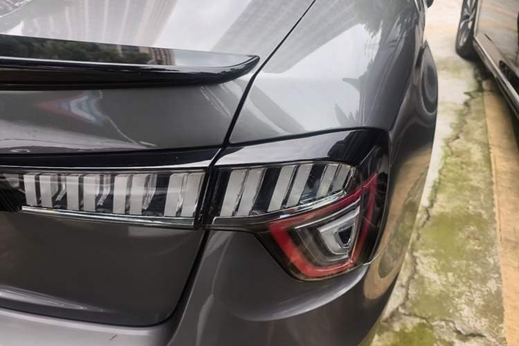 Used Lynk & Co 03 2020 1.5TD DCT JingPro Edition Exterior 3
