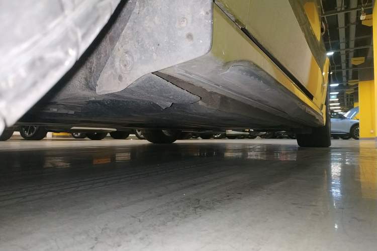 Used Lynk & Co 03 2020 03+ 2.0TD Automatic Wind-Chasing Edition Left Side Sill