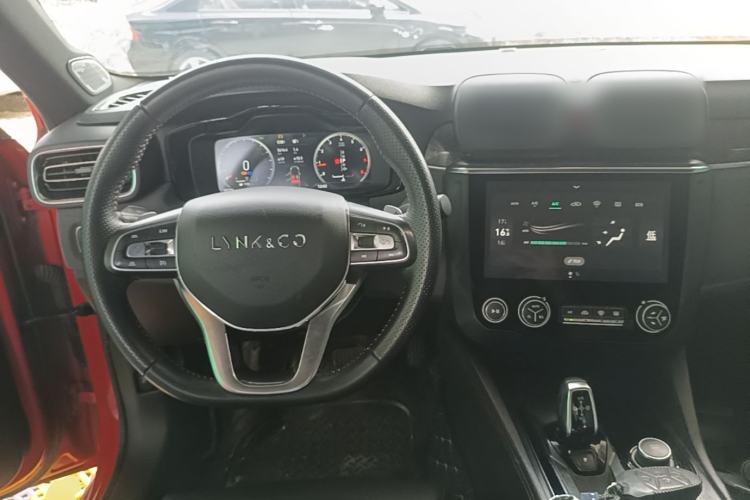 Used Lynk & Co 03 2020 2.0TD Automatic Jing Pro Edition Center Console