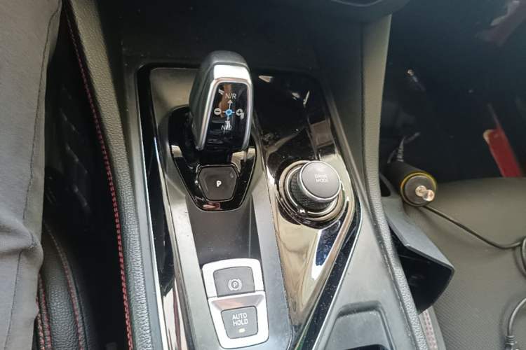 Used Lynk & Co 03 2020 2.0TD Automatic Jing Pro Edition Gear Lever