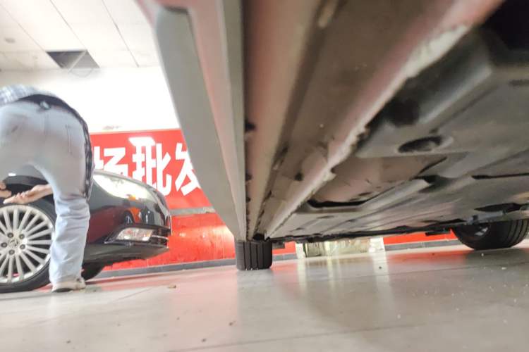 Used Lynk & Co 03 2020 1.5TD DCT JingPro Edition Left Side Sill
