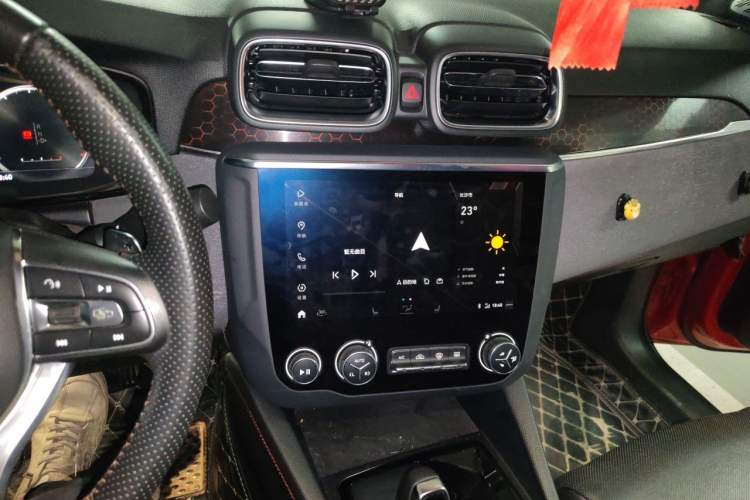 Used Lynk & Co 03 2020 1.5TD DCT JingPro Edition Audio And AC Panel