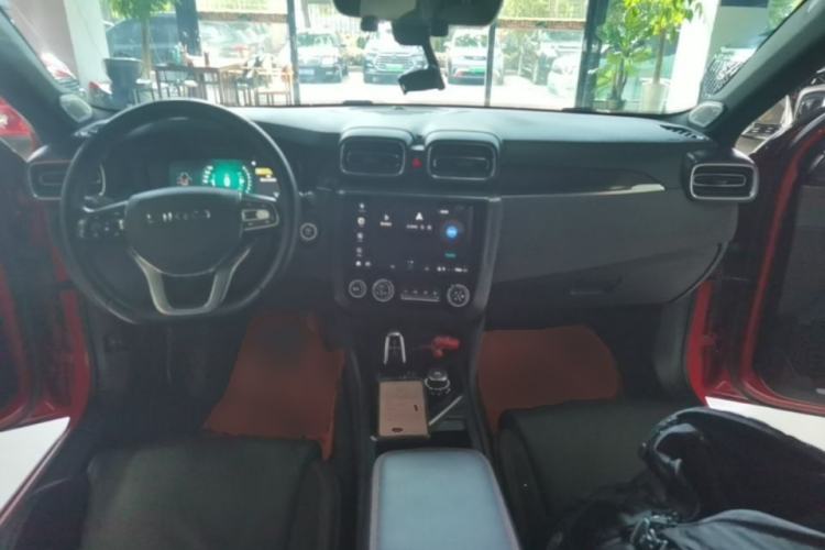 Used Lynk & Co 03 2020 1.5TD DCT JingPro Edition Center Console