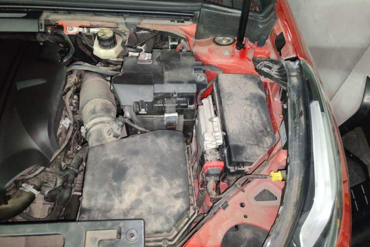 Used Lynk & Co 03 2020 1.5TD DCT JingPro Edition Engine Bay Left