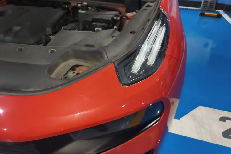 Used Lynk & Co 03 2020 2.0TD Automatic Trend Edition Engine Bay Left