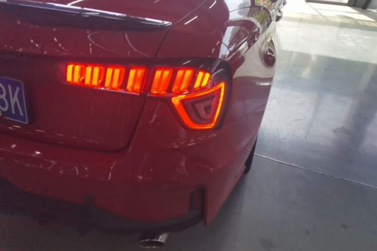 Used Lynk & Co 03 2020 1.5TD DCT JingPro Edition Exterior 3