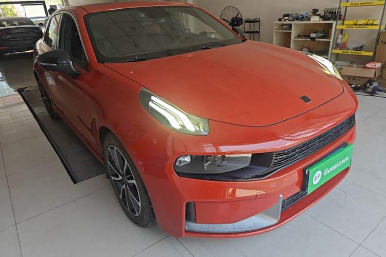Used Lynk & Co 03 2020 1.5TD DCT Sport Edition Front Right 45 Deg