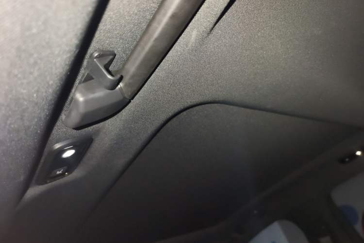Used Lynk & Co 03 2020 2.0TD Automatic Trend Edition Headliner