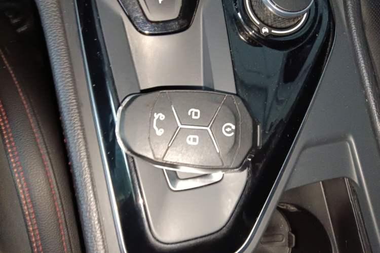 Used Lynk & Co 03 2020 2.0TD Automatic Jing Pro Edition Interior 1