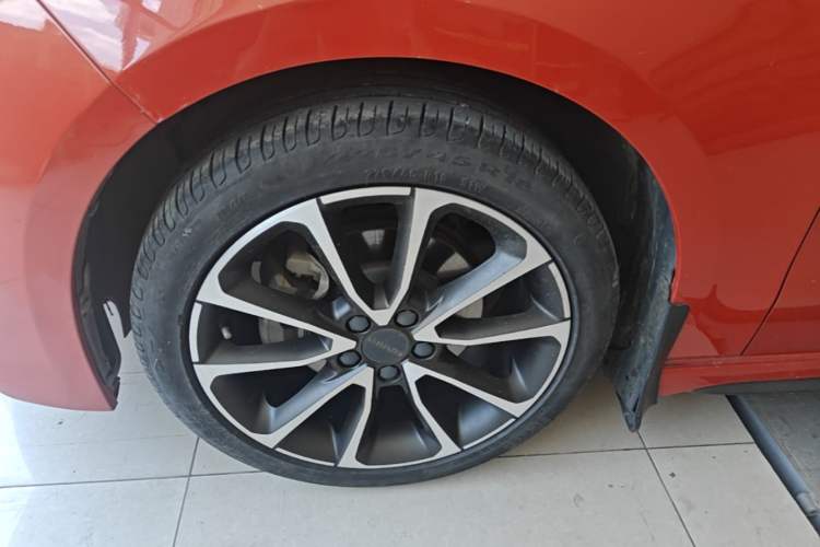 Used Lynk & Co 03 2020 1.5TD DCT Sport Edition Left Front Wheel Hub