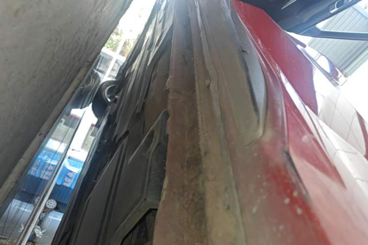 Used Lynk & Co 03 2020 1.5TD DCT Sport Edition Left Side Sill