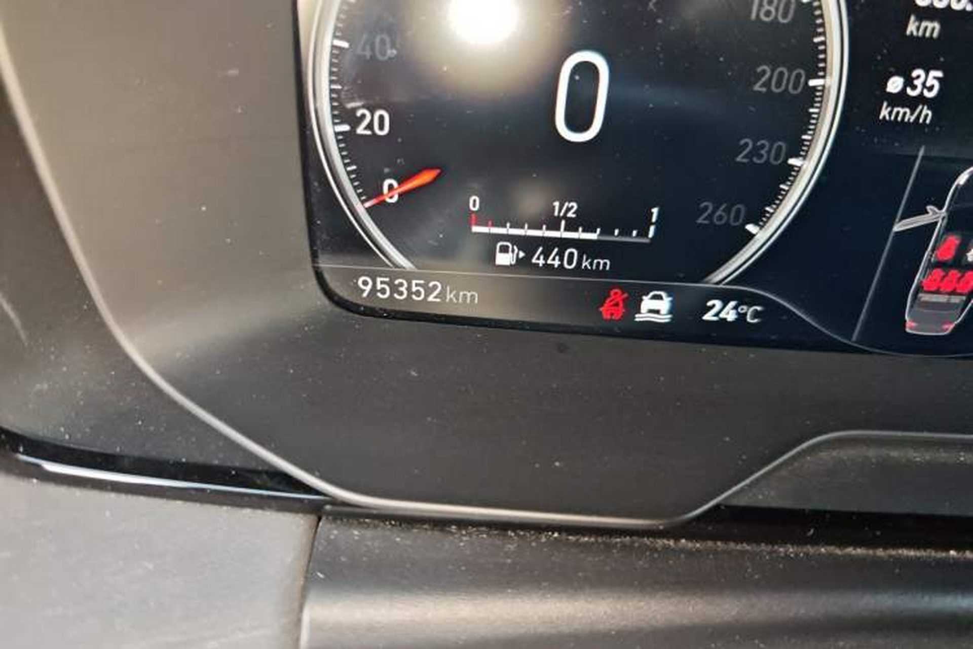 Used Lynk & Co 03 2020 1.5TD DCT JingPro Edition Odometer Close Up