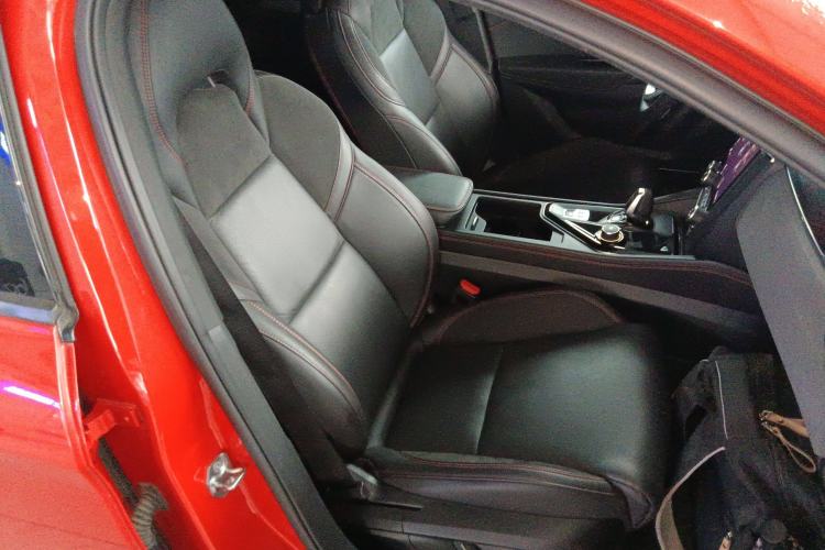 Used Lynk & Co 03 2020 2.0TD Automatic Jing Pro Edition Right Front Seat