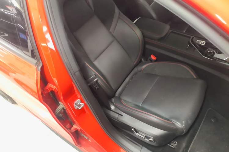 Used Lynk & Co 03 2020 2.0TD Automatic Jing Pro Edition Right Front Seat