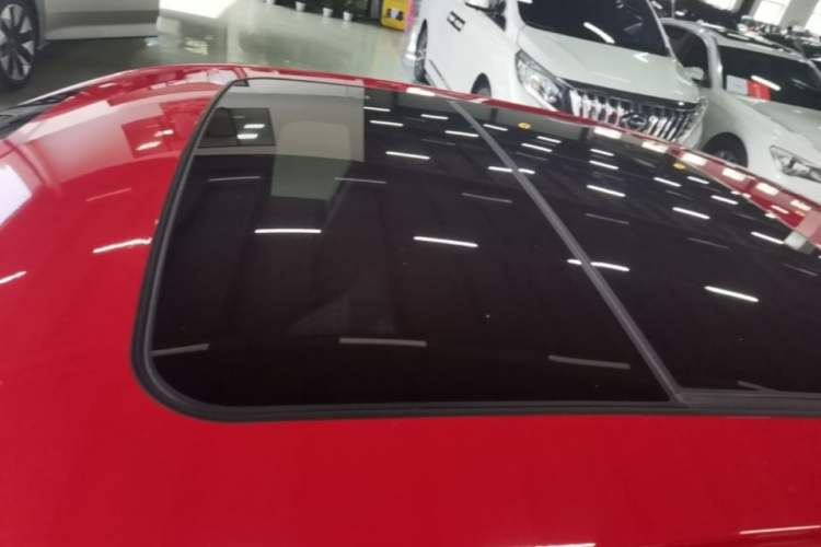 Used Lynk & Co 03 2020 1.5TD DCT JingPro Edition Roof