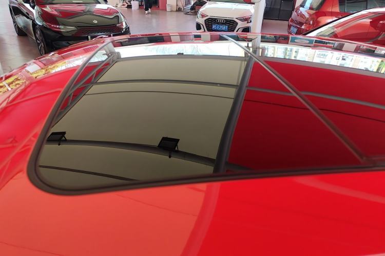 Used Lynk & Co 03 2020 1.5TD DCT JingPro Edition Roof