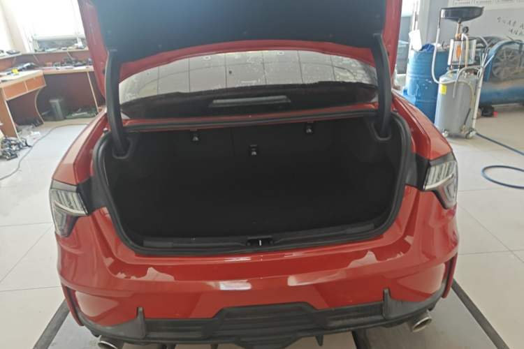 Used Lynk & Co 03 2020 1.5TD DCT Sport Edition Trunk