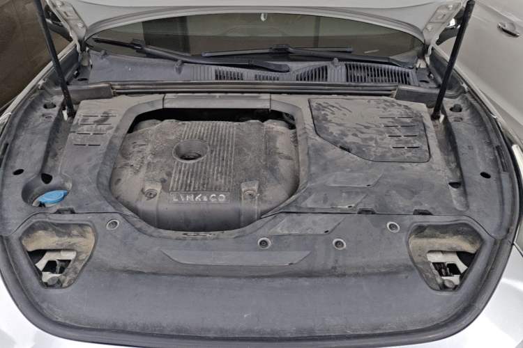 Used Lynk & Co 03 2020 2.0TD Automatic Jing Pro Edition Engine Bay
