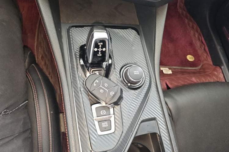 Used Lynk & Co 03 2020 2.0TD Automatic Jing Pro Edition Gear Lever
