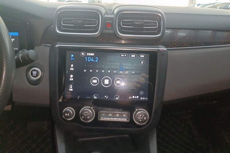 Used Lynk & Co 03 2020 2.0TD Automatic Trend Edition Audio And AC Panel