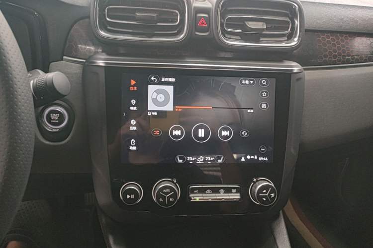 Used Lynk & Co 03 2020 2.0TD Automatic Trend Edition Audio And AC Panel