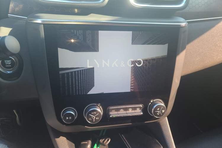 Used Lynk & Co 03 2020 2.0TD Automatic Jing Pro Edition Audio And AC Panel