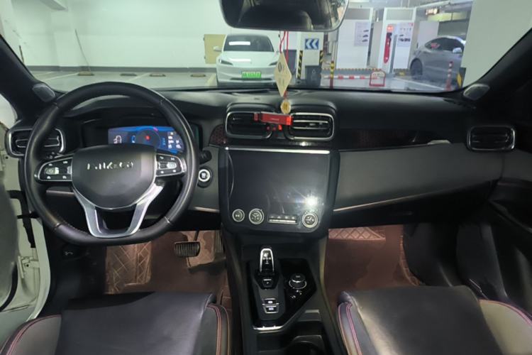 Used Lynk & Co 03 2020 1.5TD DCT JingPro Edition Center Console