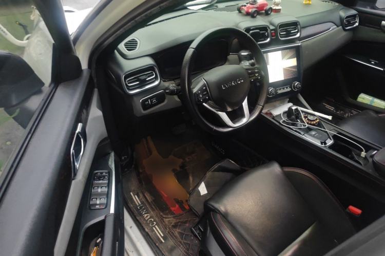 Used Lynk & Co 03 2020 1.5TD DCT Sport Edition Driver Seat