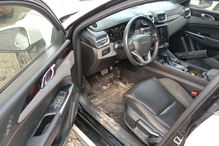 Used Lynk & Co 03 2020 1.5TD DCT Sport Edition Driver Seat