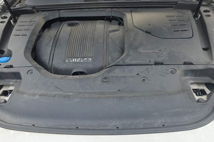 Used Lynk & Co 03 2020 1.5TD DCT JingPro Edition Engine Bay