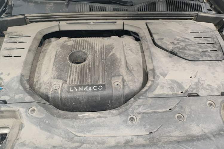 Used Lynk & Co 03 2020 2.0TD Automatic Trend Edition Engine Bay