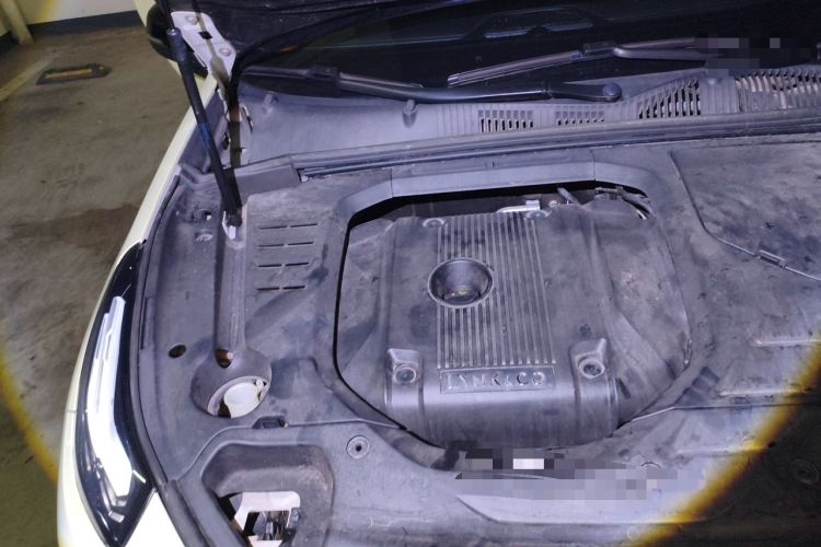 Used Lynk & Co 03 2020 2.0TD Automatic Trend Edition Engine Bay Right