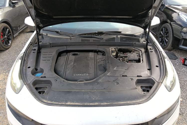 Used Lynk & Co 03 2020 1.5TD DCT Sport Edition Engine Bay