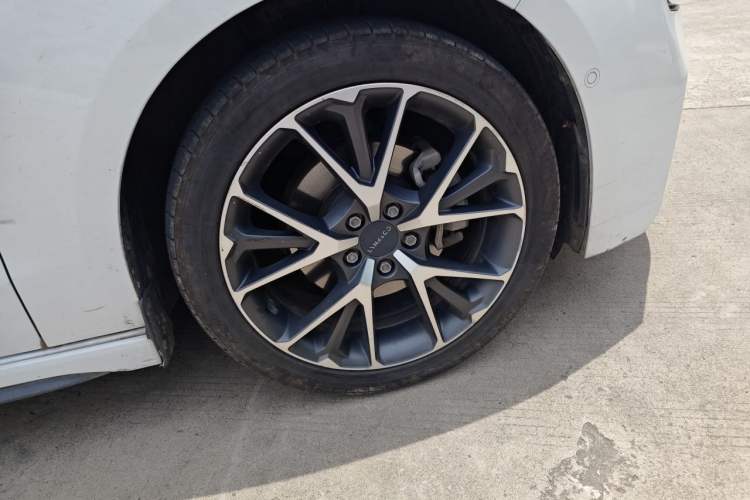 Used Lynk & Co 03 2020 1.5TD DCT JingPro Edition Exterior 2