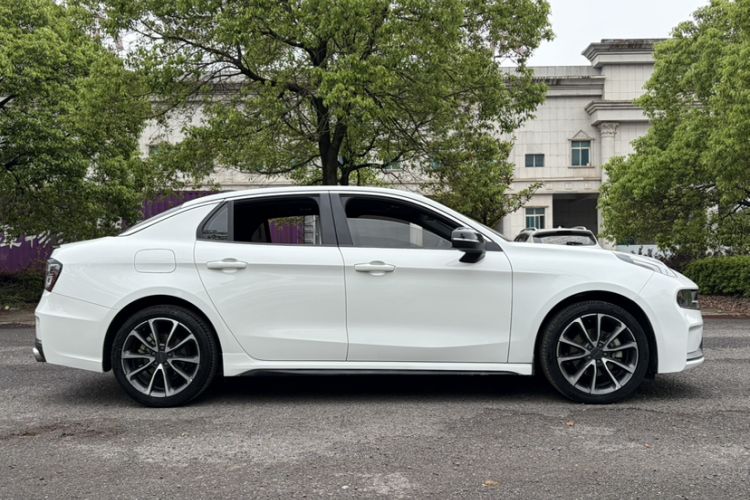Used Lynk & Co 03 2020 1.5TD DCT Sport Edition Exterior 3