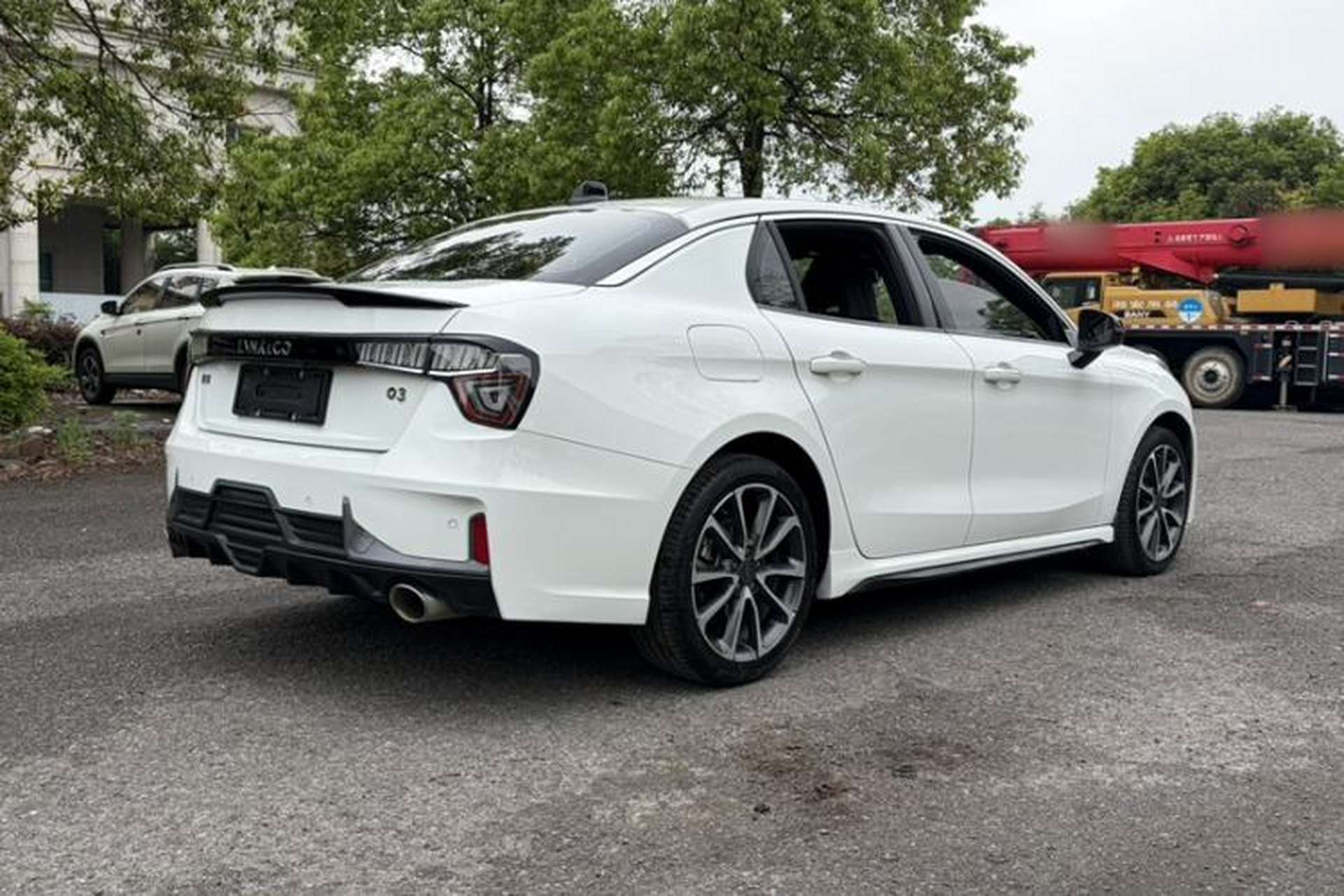 Used Lynk & Co 03 2020 1.5TD DCT Sport Edition Exterior 5