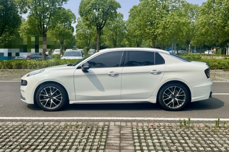 Used Lynk & Co 03 2020 1.5TD DCT JingPro Edition Exterior 5